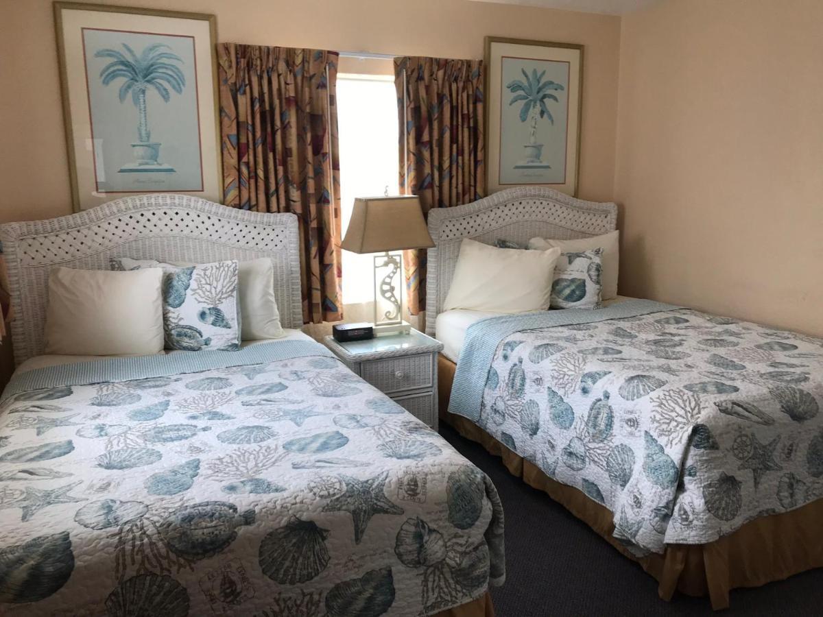 Carlton House Motel And Suites Сейнт Пийт Бийч Екстериор снимка