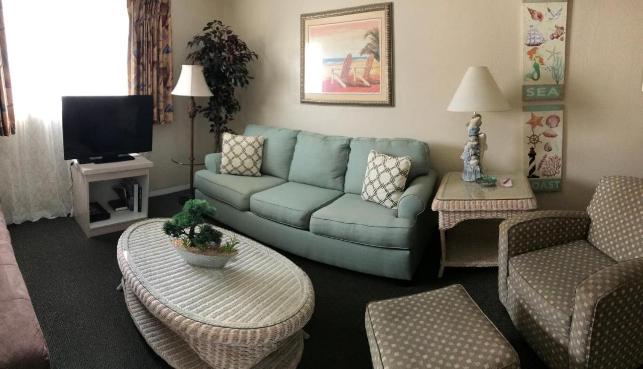 Carlton House Motel And Suites Сейнт Пийт Бийч Екстериор снимка