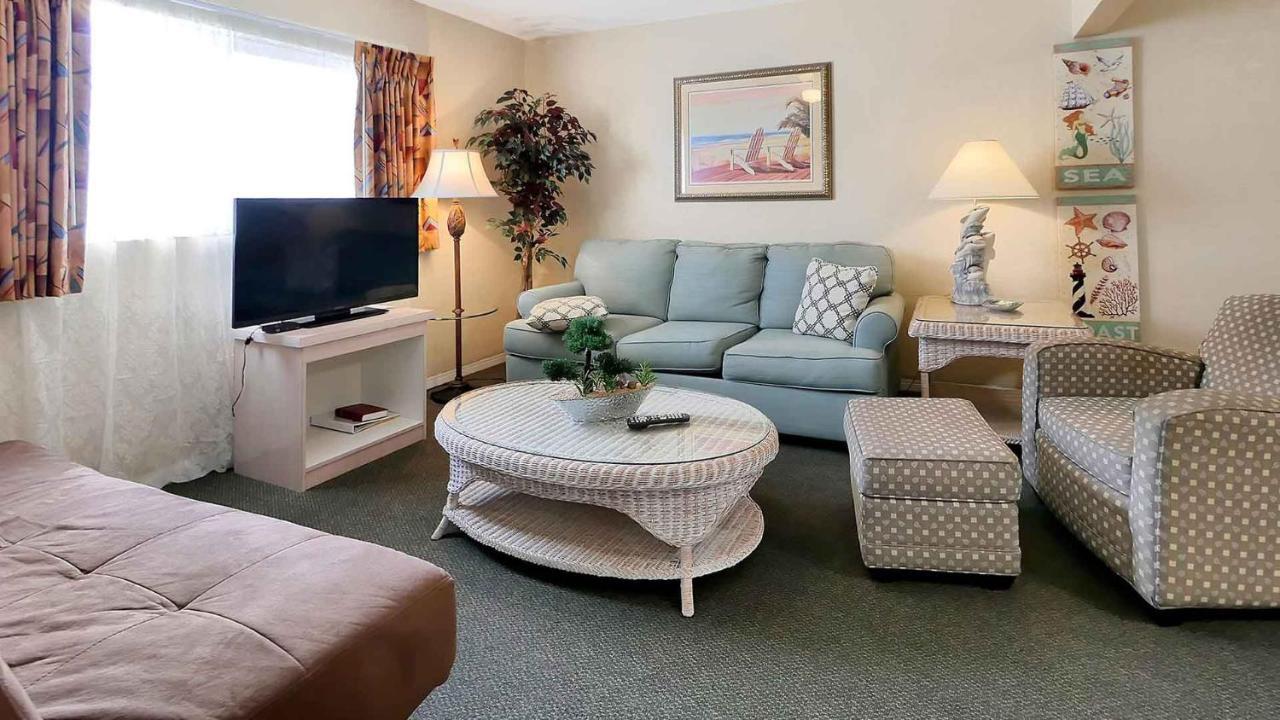 Carlton House Motel And Suites Сейнт Пийт Бийч Екстериор снимка